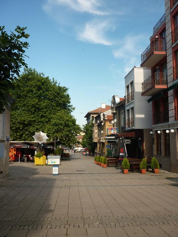 Sea Garden Plaza Apartment - Free Parking Burgasz Szoba fotó